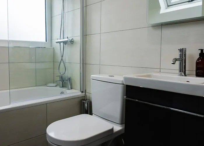 Ferienhaus Charming Newly Renovated In